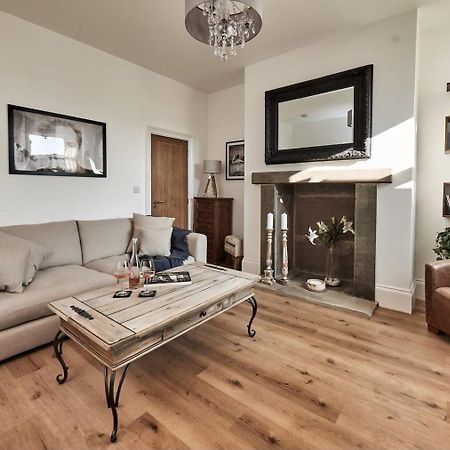 Pendle-Walking-3 Bed- Exec Contractor & Long Stay! Colne  Exteriör bild